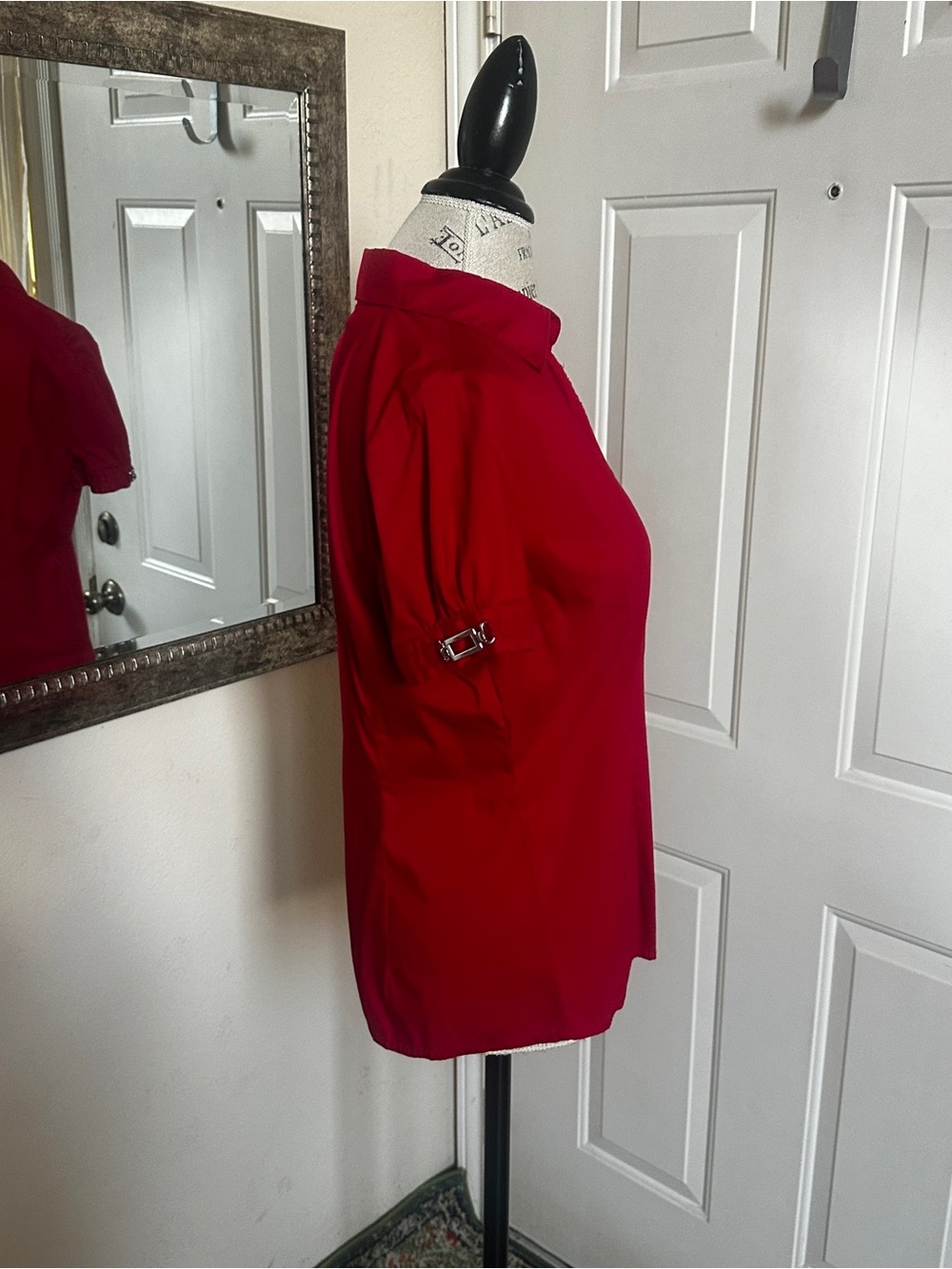 Express Red Top - Picture 3 of 8